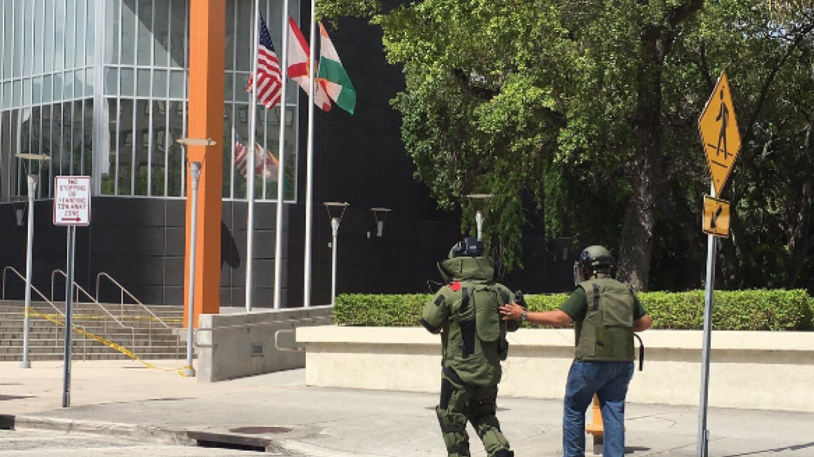 Νέος συναγερμός στις ΗΠΑ: Ύποπτο πακέτο στο αρχηγείο της αστυνομίας στο Μαϊάμι